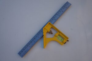 Yellow set square