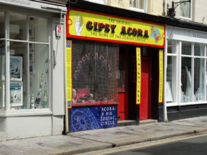 Yellow shop front, Gipsy Acora